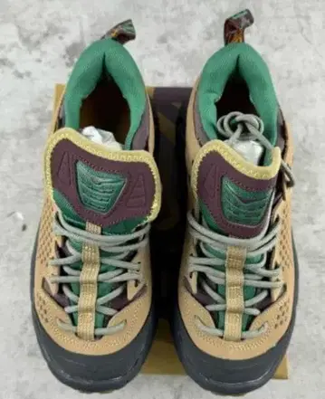 HOKA ONE ONE 아웃도어 스니커즈 고어텍스