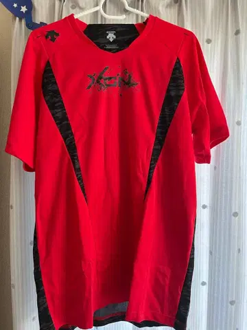 DESCENTE 티셔츠 M 레드/블랙