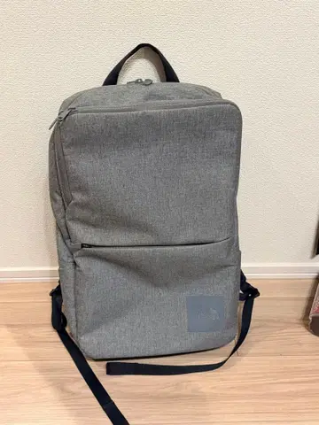 THE NORTH FACE 그레이 셔틀 데이팩 슬림