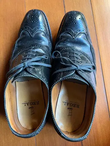 REGAL 블랙 윙팁 슈즈