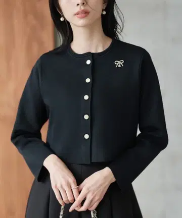 미사용 새상품 루일 에 부티크 스폰디쉬 박스 가디건