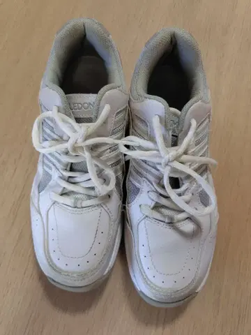 윔블던 테니스화 화이트