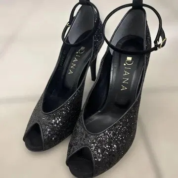 사용 횟수 1일 새상품급! DIANA 블랙 글리터 하이힐