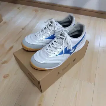 미즈노 모렐리아 풋살화 화이트/블루