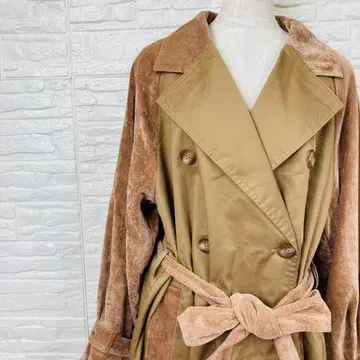 더블 클로젯 트렌치코트 벨로아 절개 F 사이즈 [ 1586-19 ]