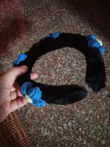 꽃 장식 블랙 헤어밴드