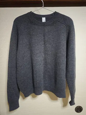 1다스 1dozen 아제 크루넥 니트 새상품급!