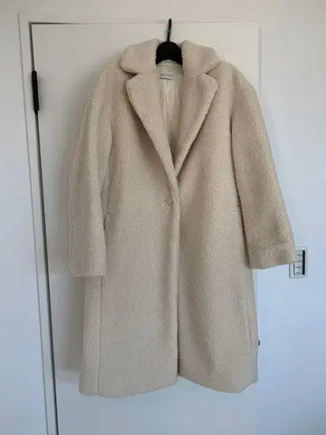 PLST 보아 소재 롱 코트 크림