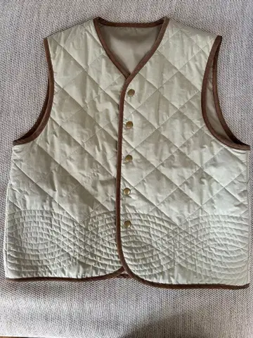 퀼팅 베스트 라이팅 카키 (북유럽 생활 잡화점)