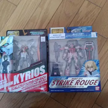 모빌슈트 인 액션 큐리오스와 스트라이크 루즈 세트
