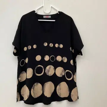 시선당 V넥 반팔 튜닉 블랙/베이지