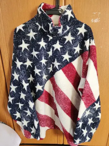 [ Made in USA ] BLACK MOUNTAIN 미국 국기 플리스