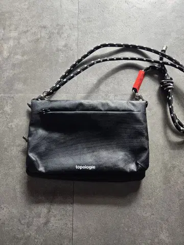 토폴로지 사코슈 topology Flat Sacoche Small