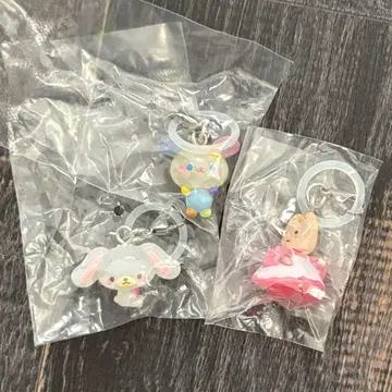 산리오 캐릭터즈 윳토 메지루시 액세서리