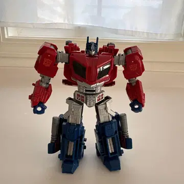 트랜스포머 스튜디오 시리즈 GE-01 옵티머스 프라임