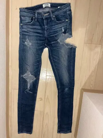 GYDA 사이드 립드 스키니 데님 팬츠 M 사이즈