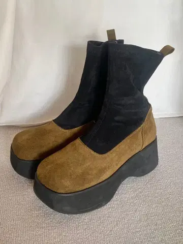 musubore 플랫폼 숏부츠 카키