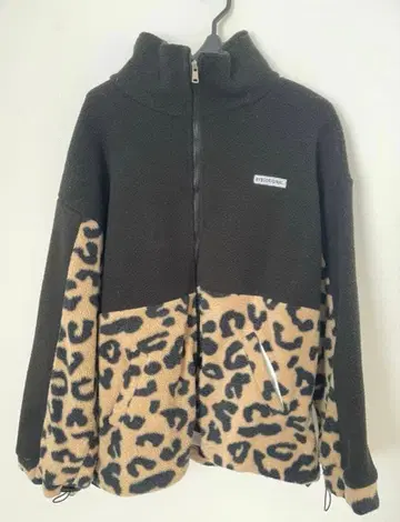 DIAVEL 보아 x 레오파드 절개 스탠드 카라 자켓