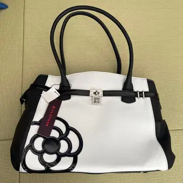 클레이사스 CLATHAS 토트백 블랙 화이트