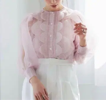 세븐틴 SEVENTEN 시어 스캘럽 핑크 블라우스