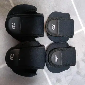 Daiwa 네오프렌 릴 케이스 4개 세트