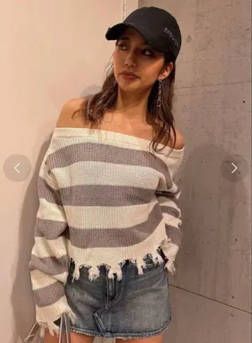 GYDA 오프숄더 그라인더 보더 니트 TOPS