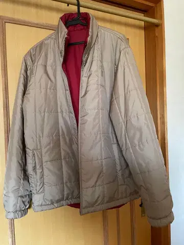 리버서블 다운 자켓 베이지 빨간색 유니클로 남성용 L 사이즈