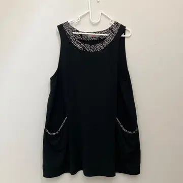 시선당 블랙 슬리브리스 튜닉