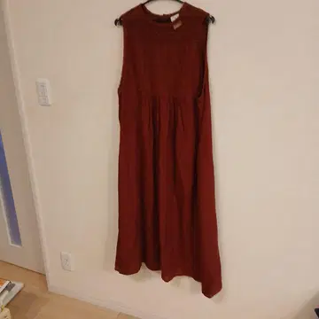 카즈미 씨 콜라보 레이스 디테일 슬리브리스 롱 원피스 빨간색