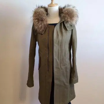 새상품급 모즈 코트