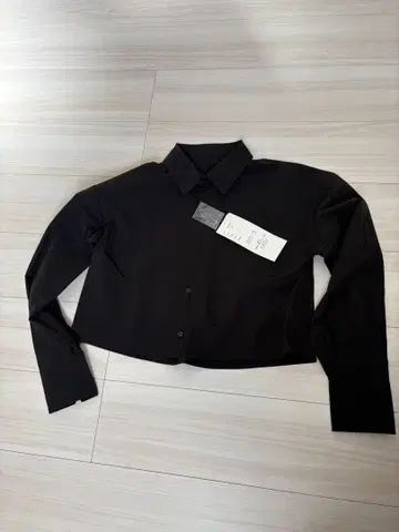 블랙 긴팔 셔츠와 롱 스커트 세트