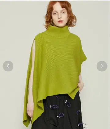 UN3D. 2WAY 비대칭 니트 베스트 라임 그린