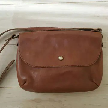 브라운 가죽 숄더백