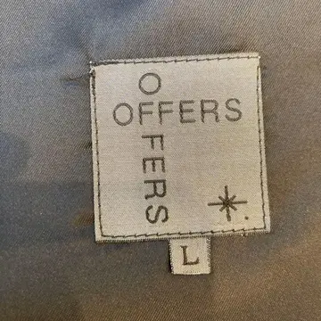 OFFRS 트위드 코트