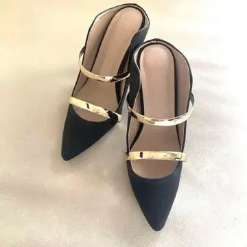 [ 새상품급 ] RESEXXY 리젝시 골드 포인트 뮬