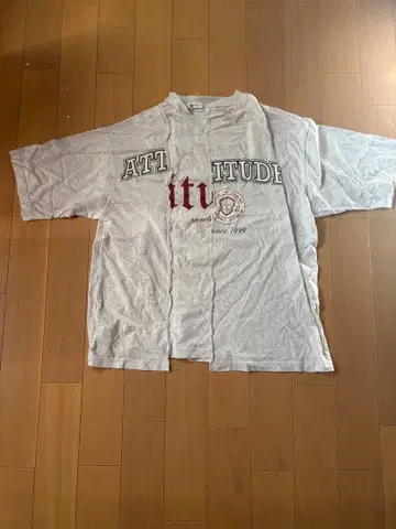 tk. 타케오 키쿠치 그레이 티셔츠 M