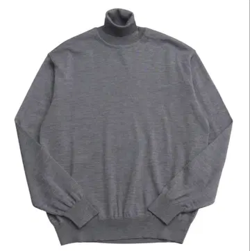 초특가 판매! 거의 새상품! 페라가모 그레이 터틀넥 스웨터 M