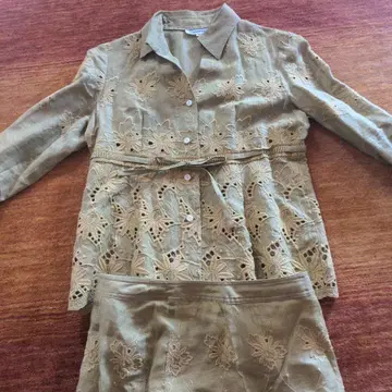 Beshela 자수 셋업