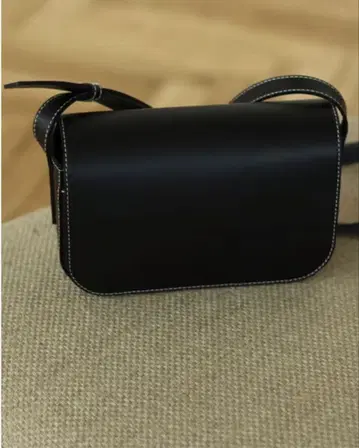 택 포함 새상품 OHGA x ETRE TOKYO BAG 콜라보 블랙