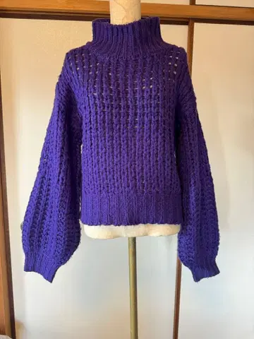 ear 퍼플 하이넥 니트 F 사이즈