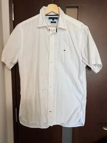 Tommy Hilfiger 화이트 반팔 셔츠