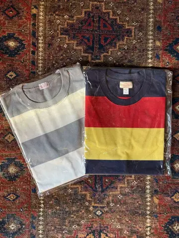 At Last 와이드 보더 티