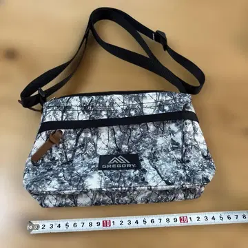 GREGORY 숄더백 카모 패턴