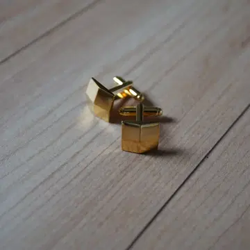 Louis Faglin 골드 입방체형 커프스 링크