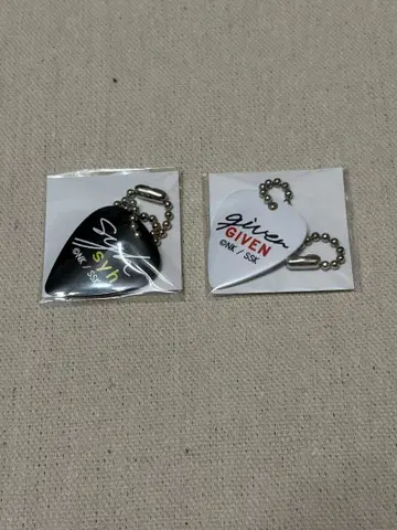 기븐전 피크 키링 2점