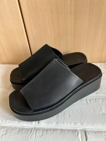 LIPSIM 샌들 블랙 경량 M