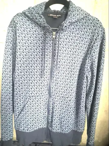 MICHAEL KORS 네이비 후드 부착 후드티