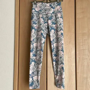 차코트 꽃무늬 레깅스 S 사이즈 요가