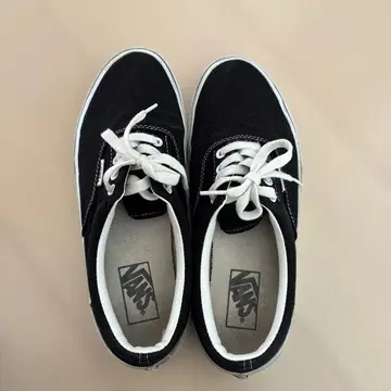 VANS 블랙 스니커즈 ERA
