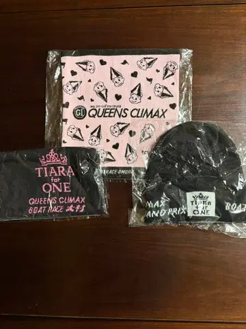 [한정품] QUEENS CLIMAX 넥워머/니트 모자/복대 3종 세트